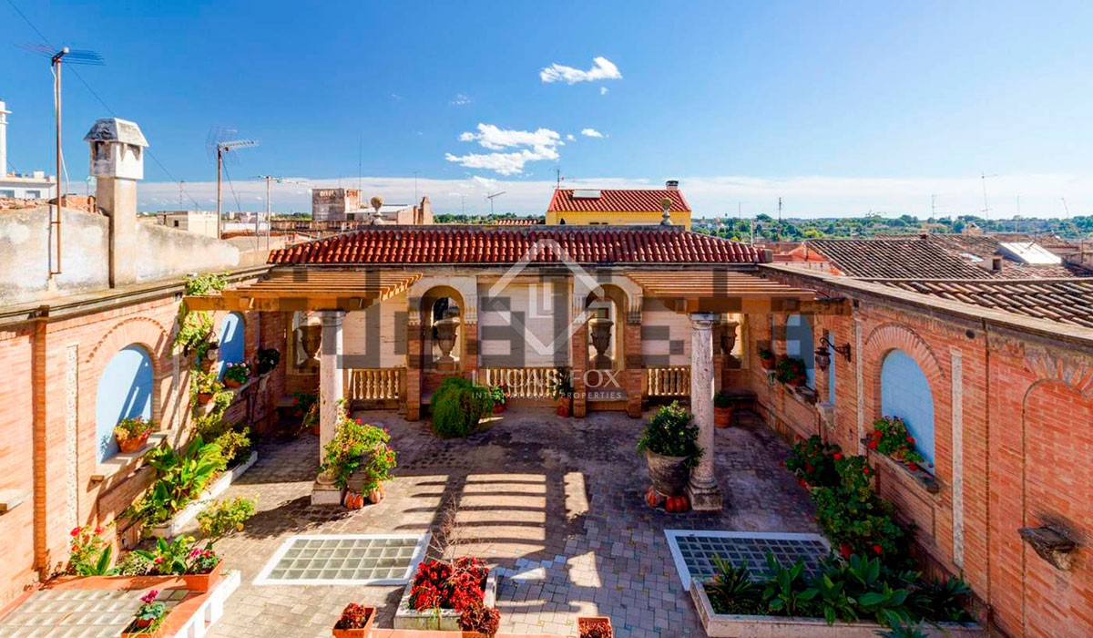 Un singular castillo a la venta en el corazón de Cataluña por 1,3 millones en idealista