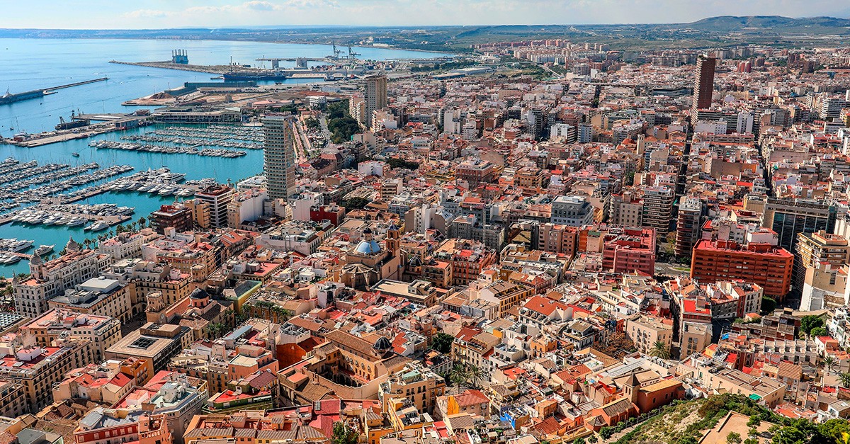 El stock de vivienda nueva sin vender apenas se mueve en 2020: descubre dónde ha subido o bajado