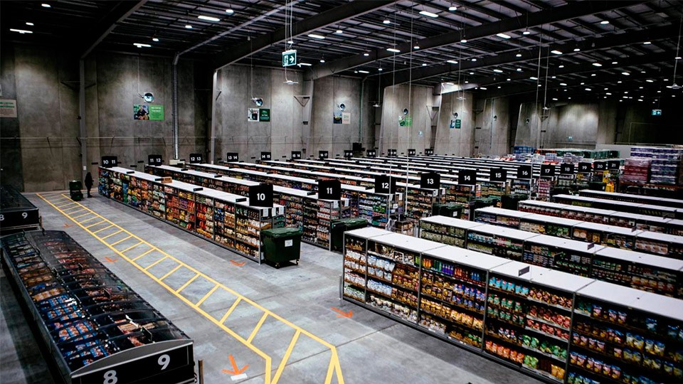 El ’retail’ ve la luz en la oscuridad: explota el fenómeno de las ‘dark stores’ y ‘dark kitchens'