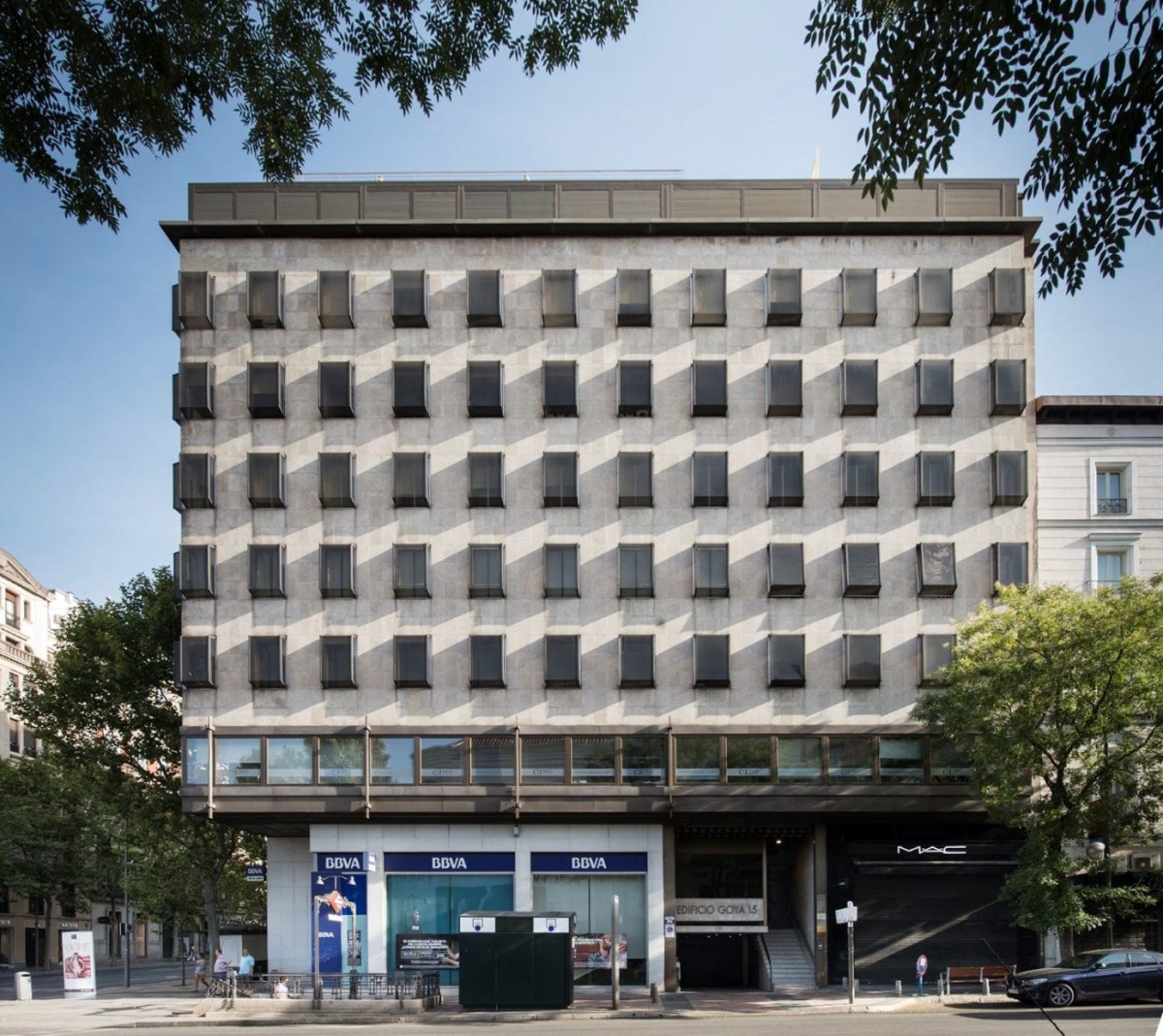 La socimi Tander entra en Madrid con la compra un local ‘prime’ entre Goya y Serrano