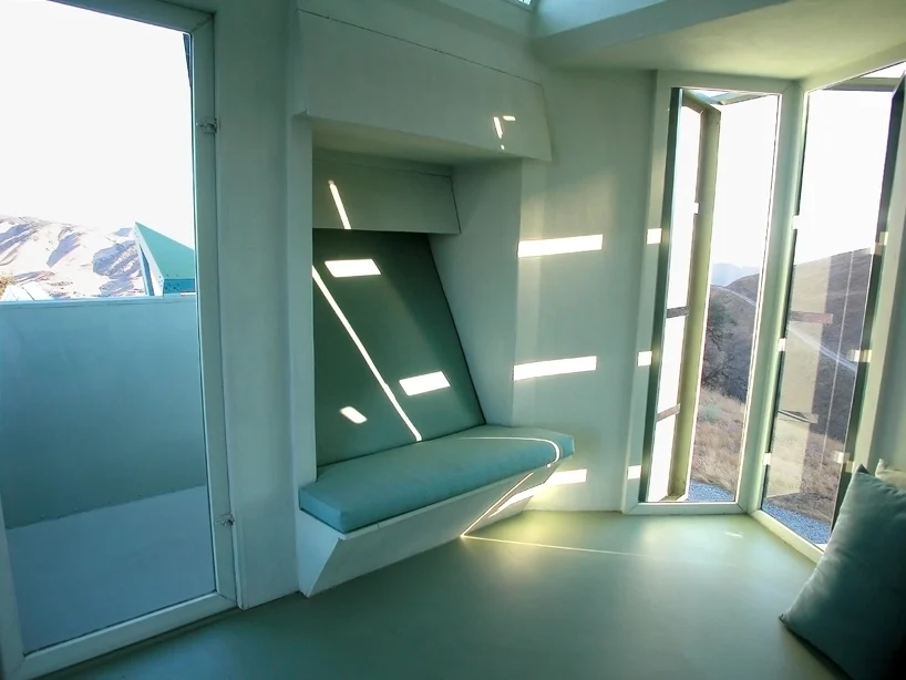 Con acceso al exterior