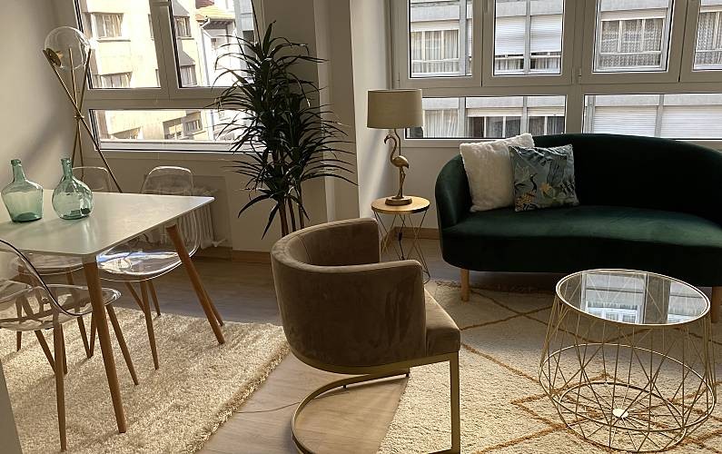 La comunidad de vecinos no puede prohibir los pisos turísticos en los estatutos