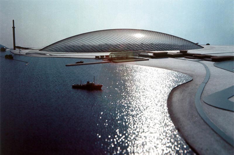 Arctic City estaría ubicada en un estuario, con un puerto y un aeropuerto en las afueras