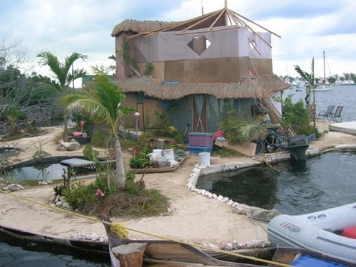 Una isla artificial flotante construida en México por un artista británico