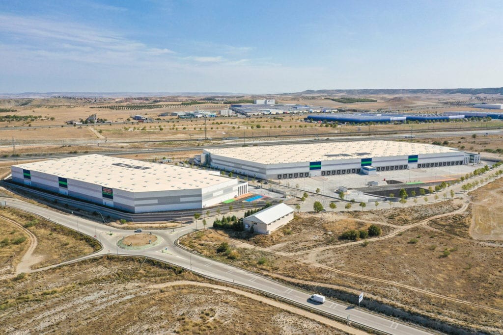 Barings vende 10 activos logísticos a Swiss Life en pleno auge del sector