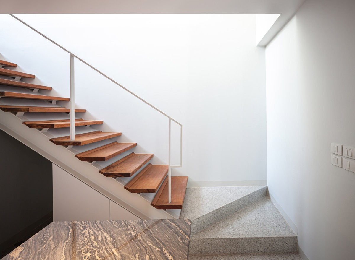 Los peldaños, de madera