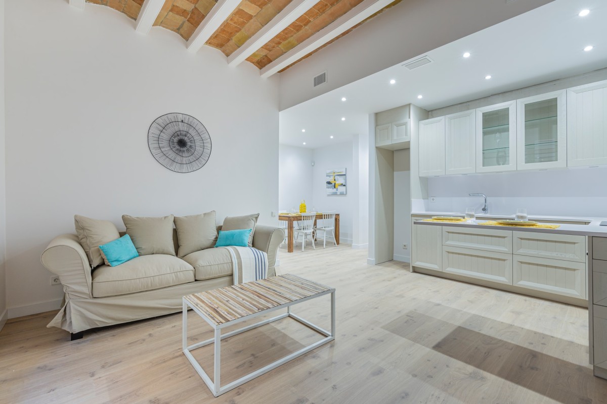 Cuatro tipos de suelos baratos para renovar tu casa