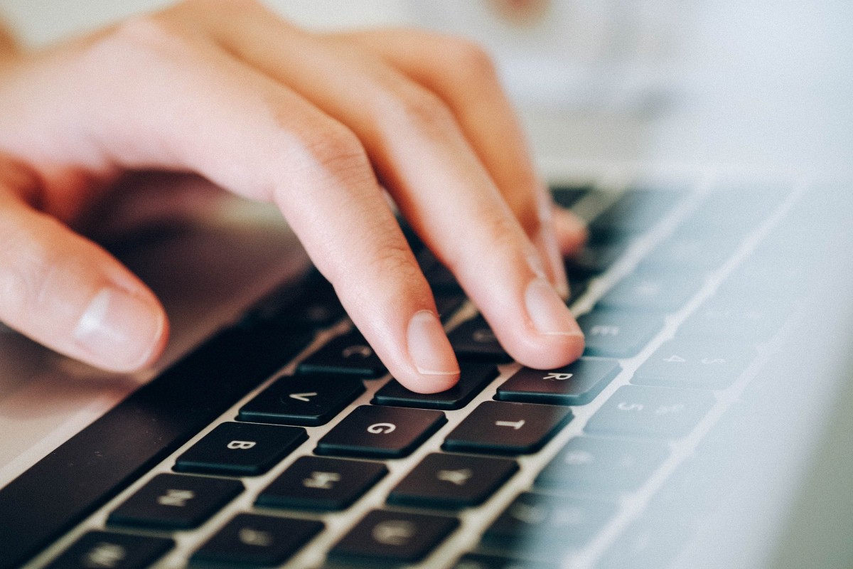 Ya se puede elegir online a un notario, pedir la copia de una escritura o preparar un testamento