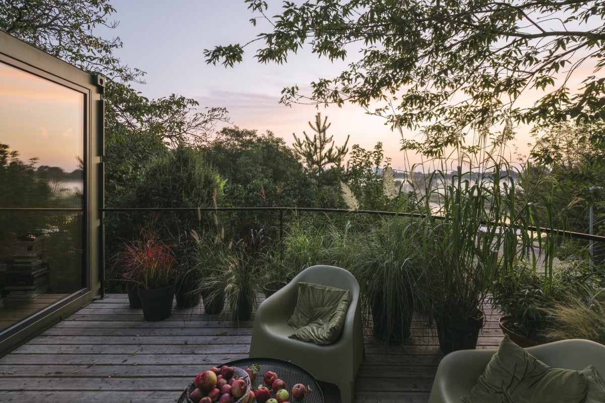 Dispone de unos 24 m2