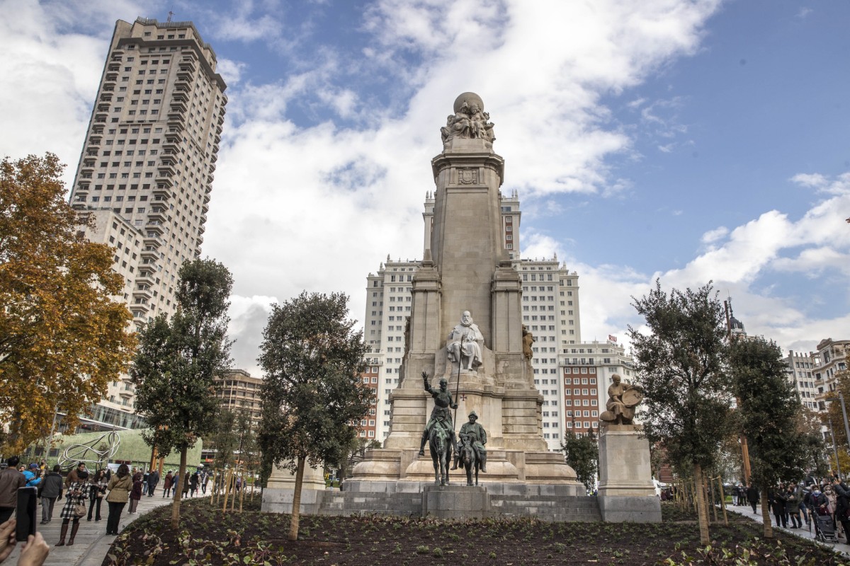 Así luce la nueva Plaza de España de Madrid: más verde y peatonal