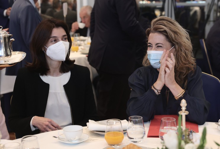 La ministra de Justícia, Pilar Llop, i la ministra de Transports, Mobilitat i Agenda Urbana, Raquel Sánchez