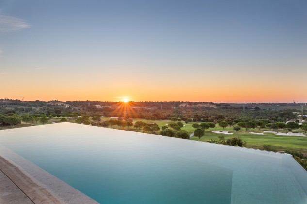 Morning Breeze has stunning views over the surrounding landscape 