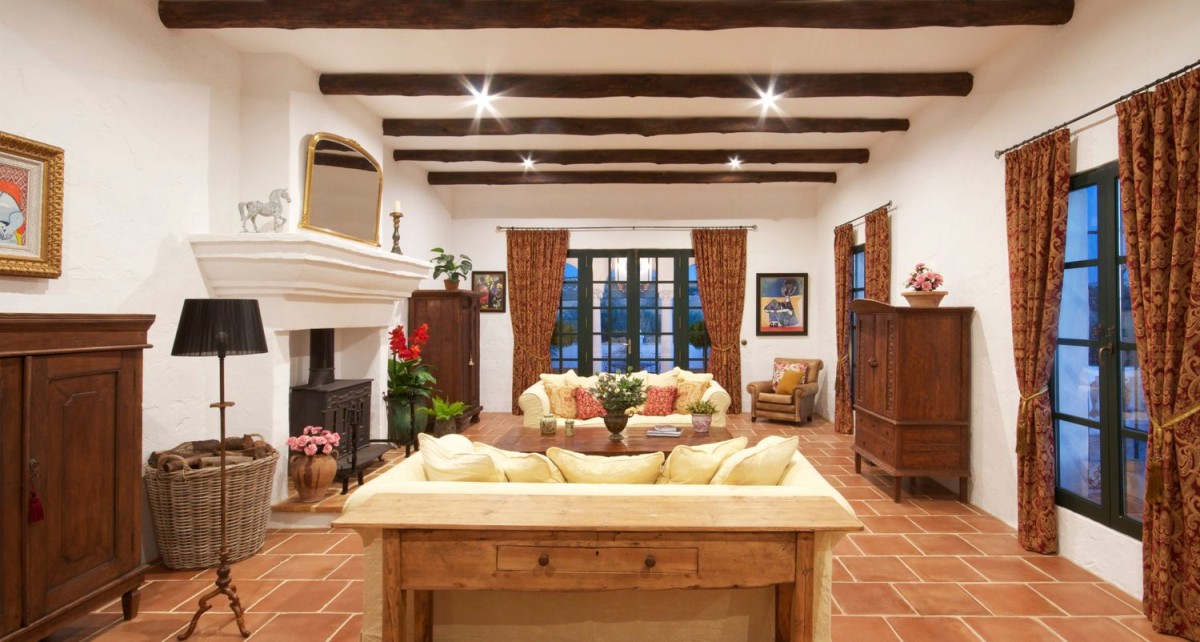 Gli spazi sono decorati con caratteristiche rustiche tradizionali