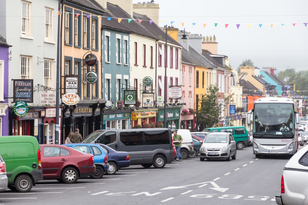 Kenmare é um belo exemplo de pequena cidade da Irlanda