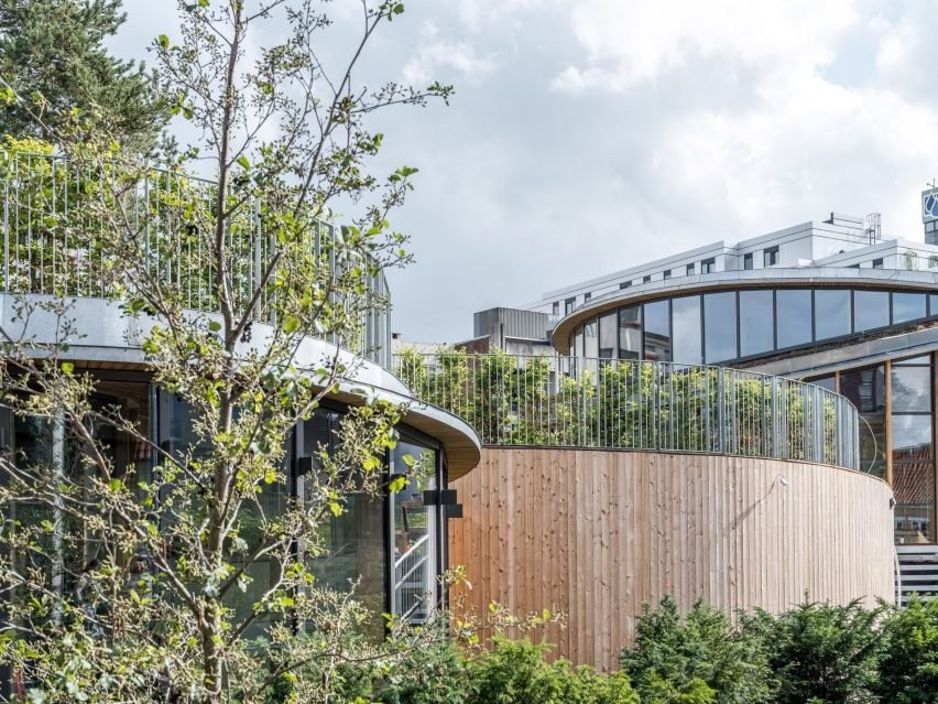 Dos terceras partes de la superficie están bajo tierra