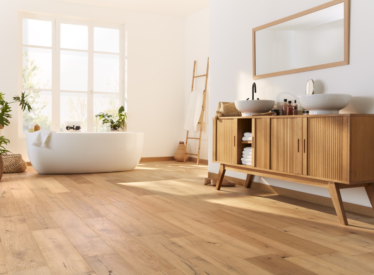 Llega el primer suelo de madera de roble que es 100% resistente al agua