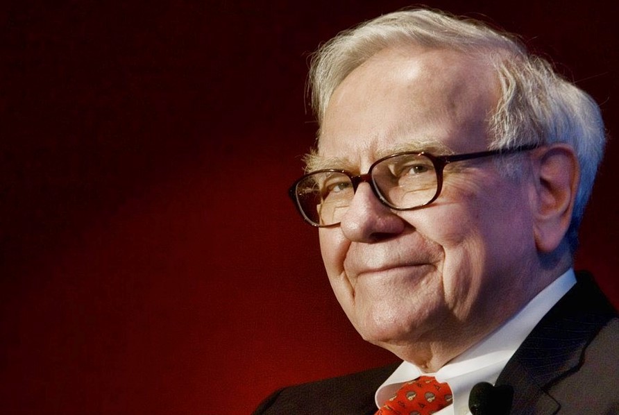 Las tres empresas en las que invertir en plena inflación, según Warren Buffett