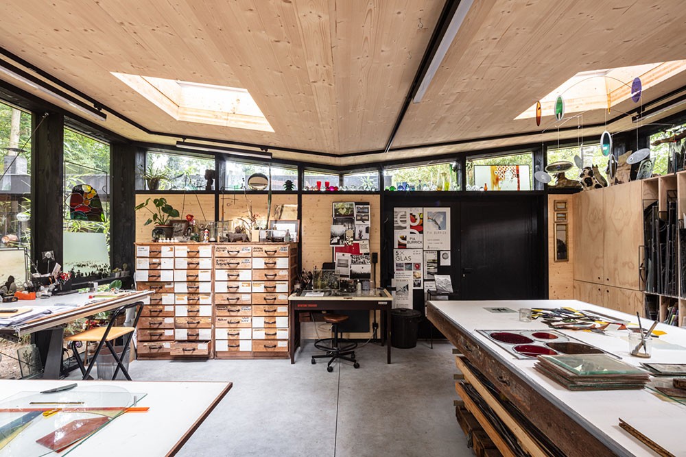 Tiene 45 m2 y es de madera