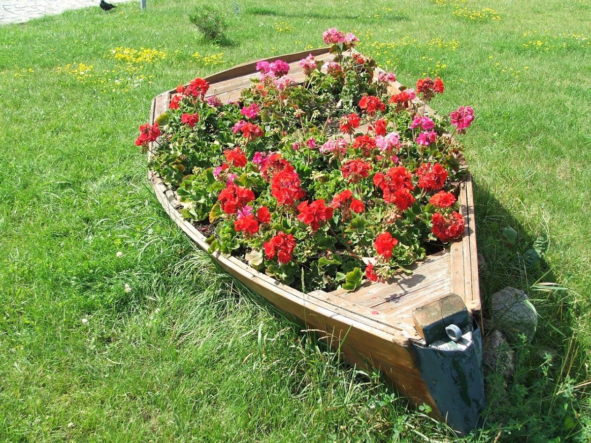 para colgar macetas  Macetas con palets, Macetas exterior, Decorar  jardines pequeños