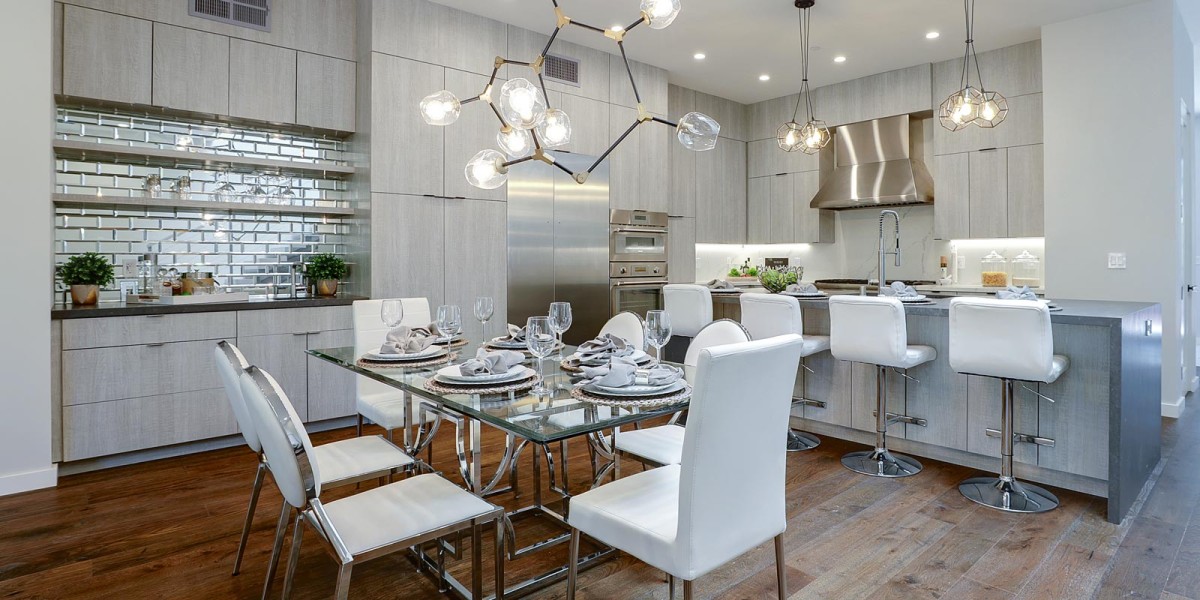 Muchos armarios para guardar todo lo necesario