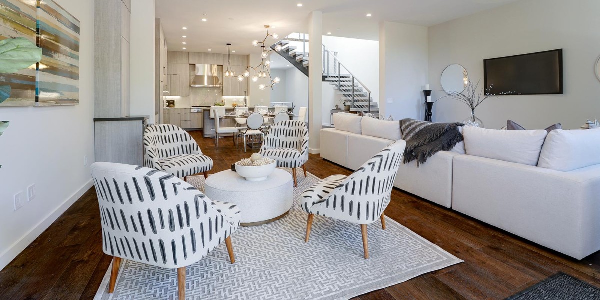 Tiene diferentes espacios 