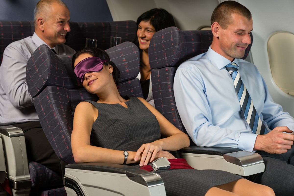 El trabajo de tus sueños: una empresa paga 75.200 euros al año por viajar por el mundo