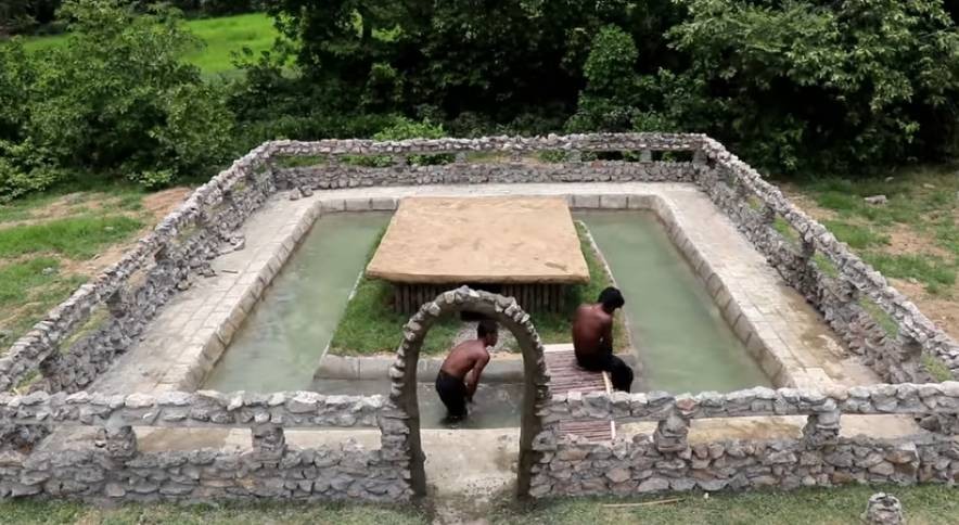 Construyen esta casa secreta bajo tierra y rodeada de una piscina en la selva