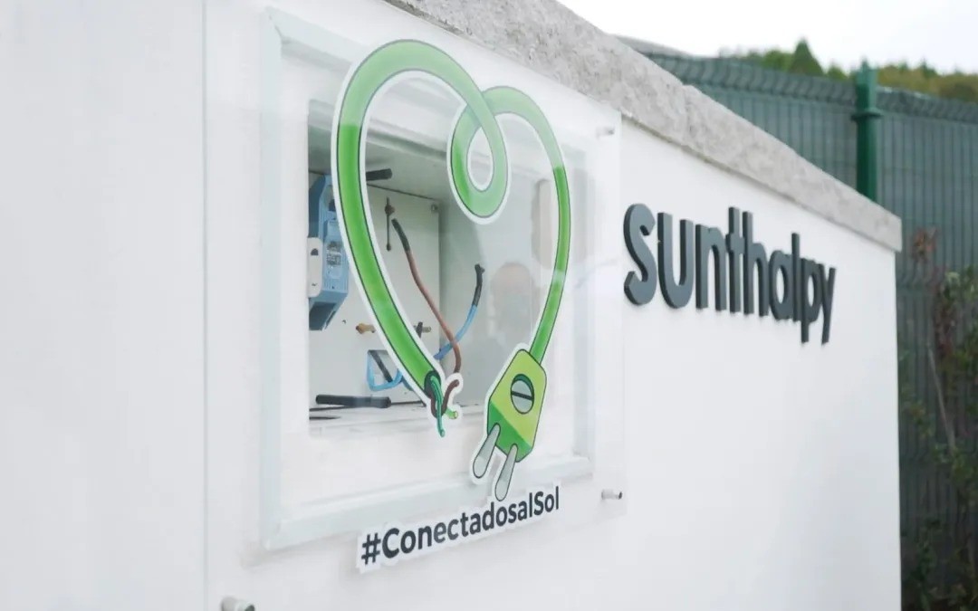 Esta casa en Asturias está desconectada de la red y es 100% autosuficiente con energía solar