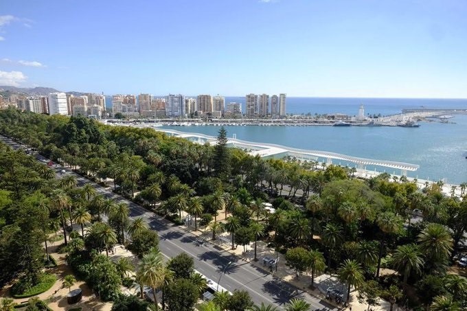 Málaga, Sevilla y Valencia, ciudades españolas en las que más subió la vivienda en 2021, según Knight Frank