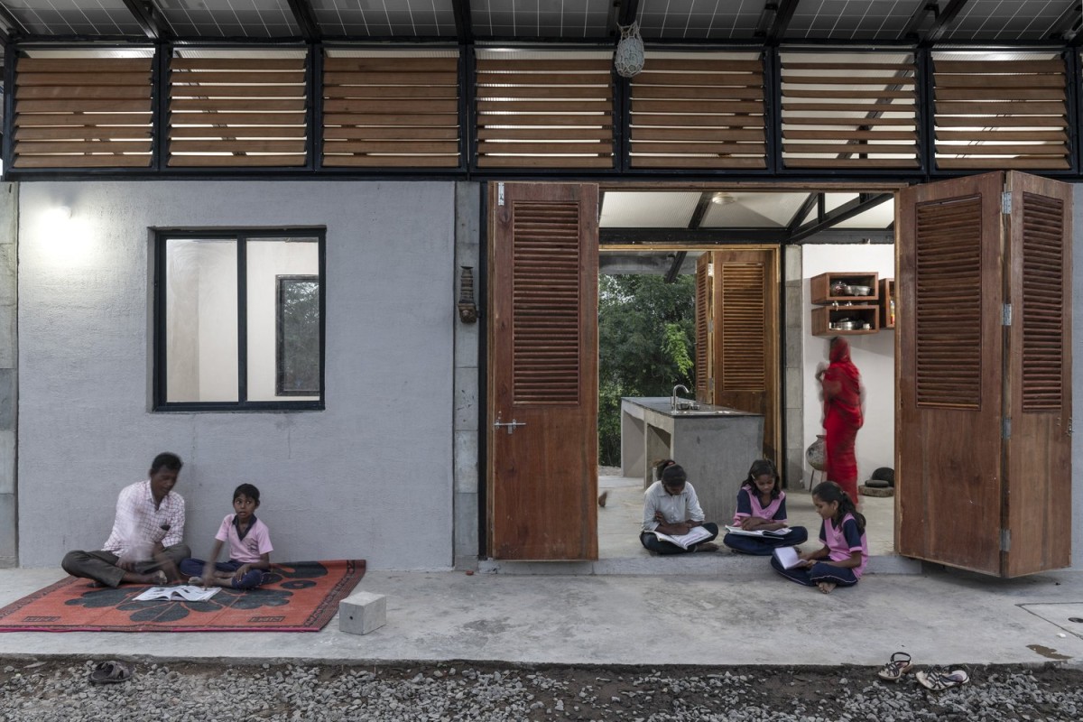 Llega la casa prefabricada que produce más energía de la que consume