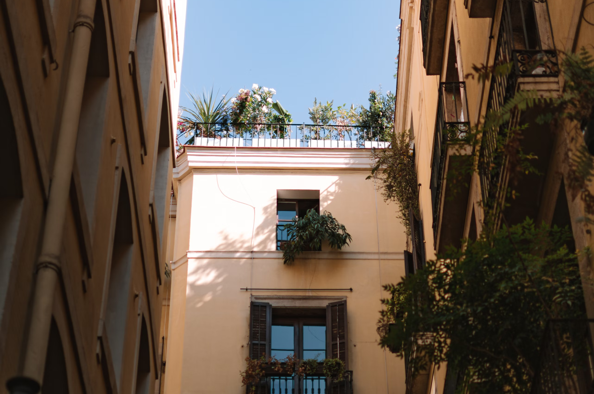 Colau aprieta las tuercas: la reserva del 30% de VPO será para promociones de más de 400 m2 en Gracia