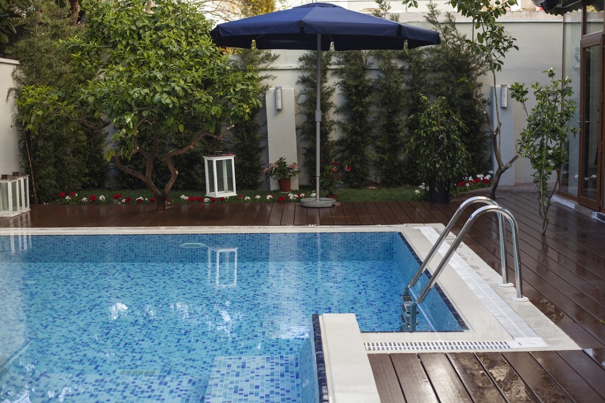 Cómo cuidar y mantener tu piscina en invierno