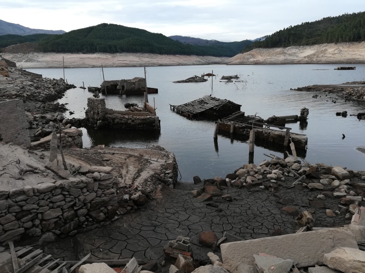 Los 'pueblos sumergidos' de España reaparecen con la sequía