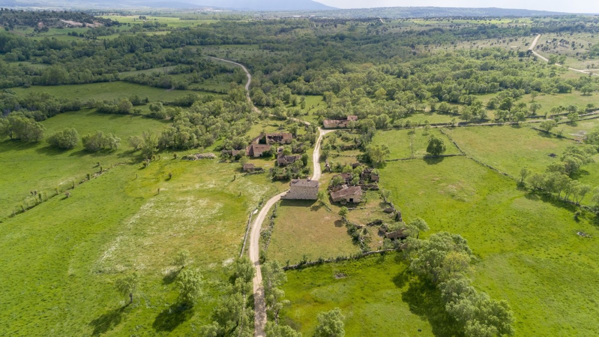 Se vende una aldea en Segovia por menos que muchos pisos de Madid