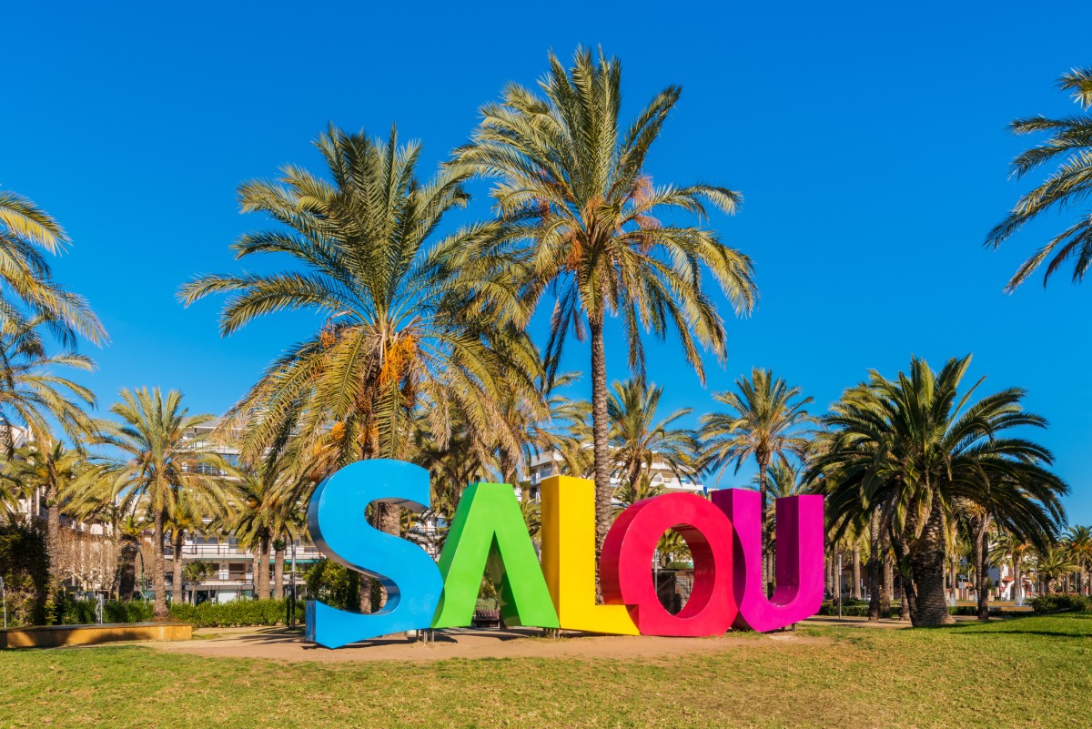 Salou en letras de colores