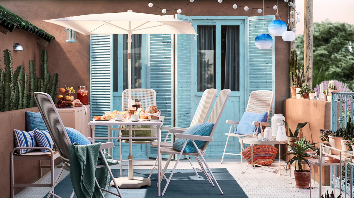Cómo decorar una terraza abierta con muebles de Ikea