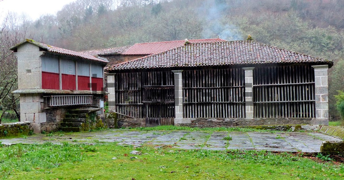 Cuenta con una fuente romana