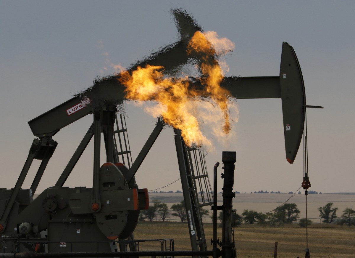 El petróleo Brent roza los 140 dólares y marca máximos desde 2008