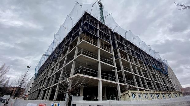 El aumento de los costes de construcción y la energía ya han parado 50 obras