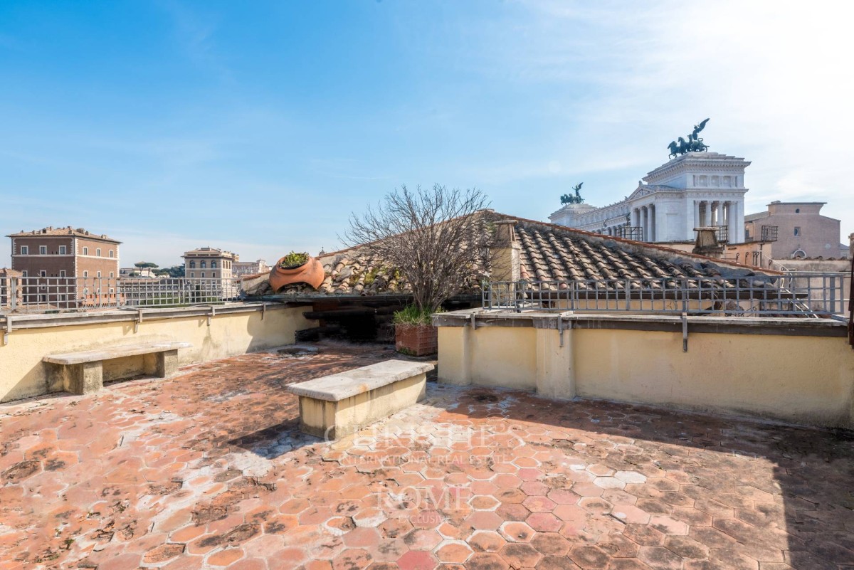 En venta el ático donde vivió Ennio Morricone en Roma por 12 millones