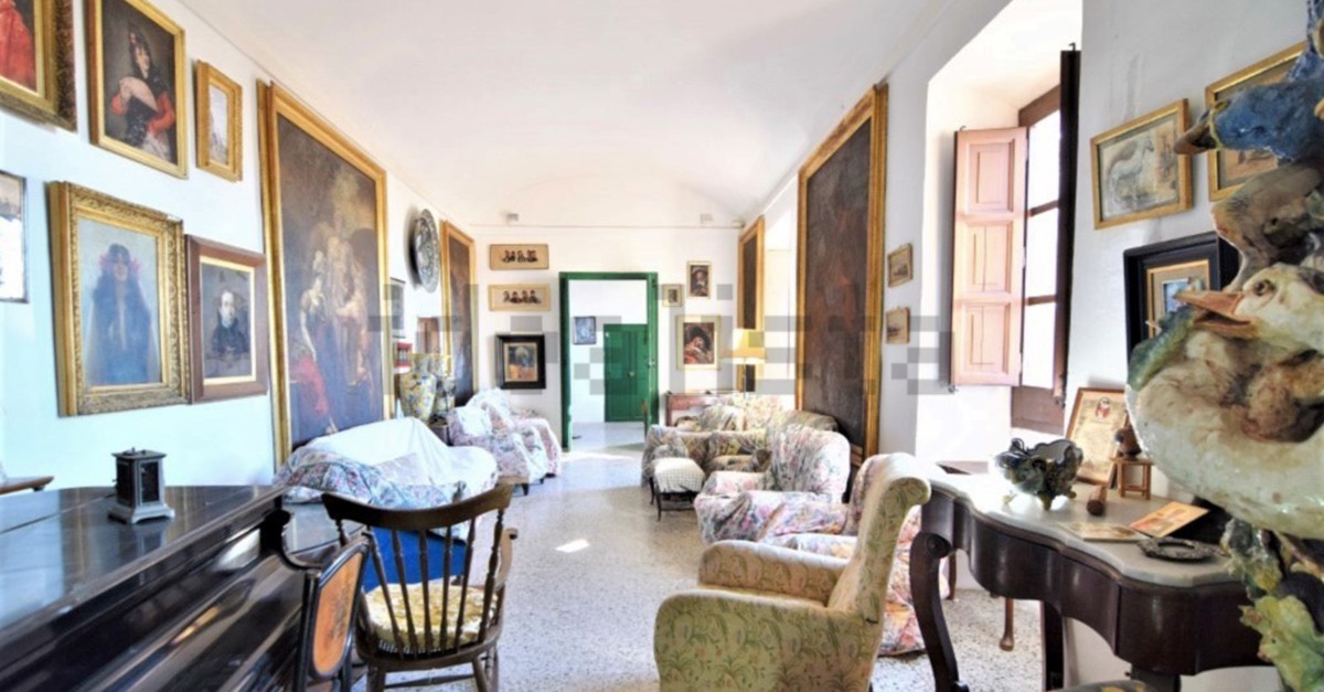 El castillo a la venta tiene más de 1.100 m2 construidos