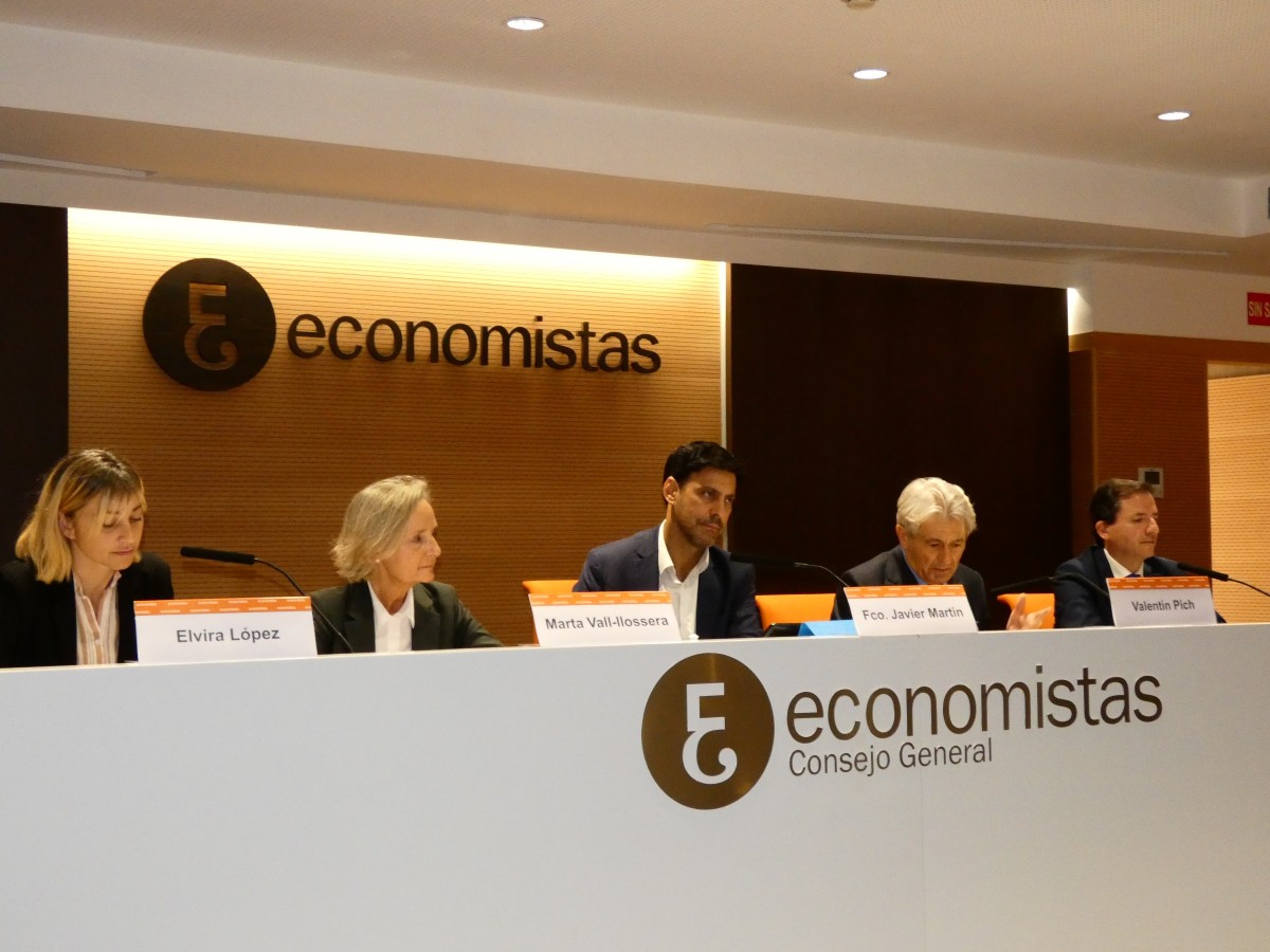 Economistas y arquitectos animan a aprovechar los fondos europeos para rehabilitar edificios
