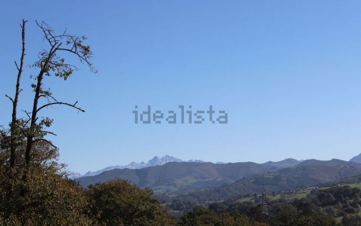 El pueblo está a media hora de los Picos de Europa y Cangas de Onís