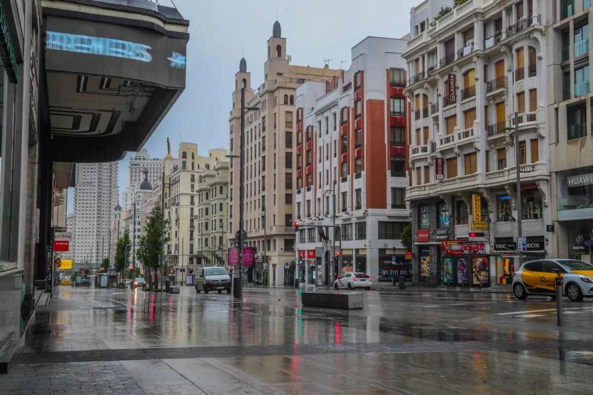 Más ventas de casas, alza moderada de precios y dudas: así afrontan 2022 las inmobiliarias 