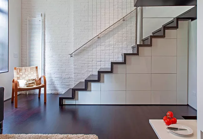 Conectan los dos pisos de este loft de Nueva York