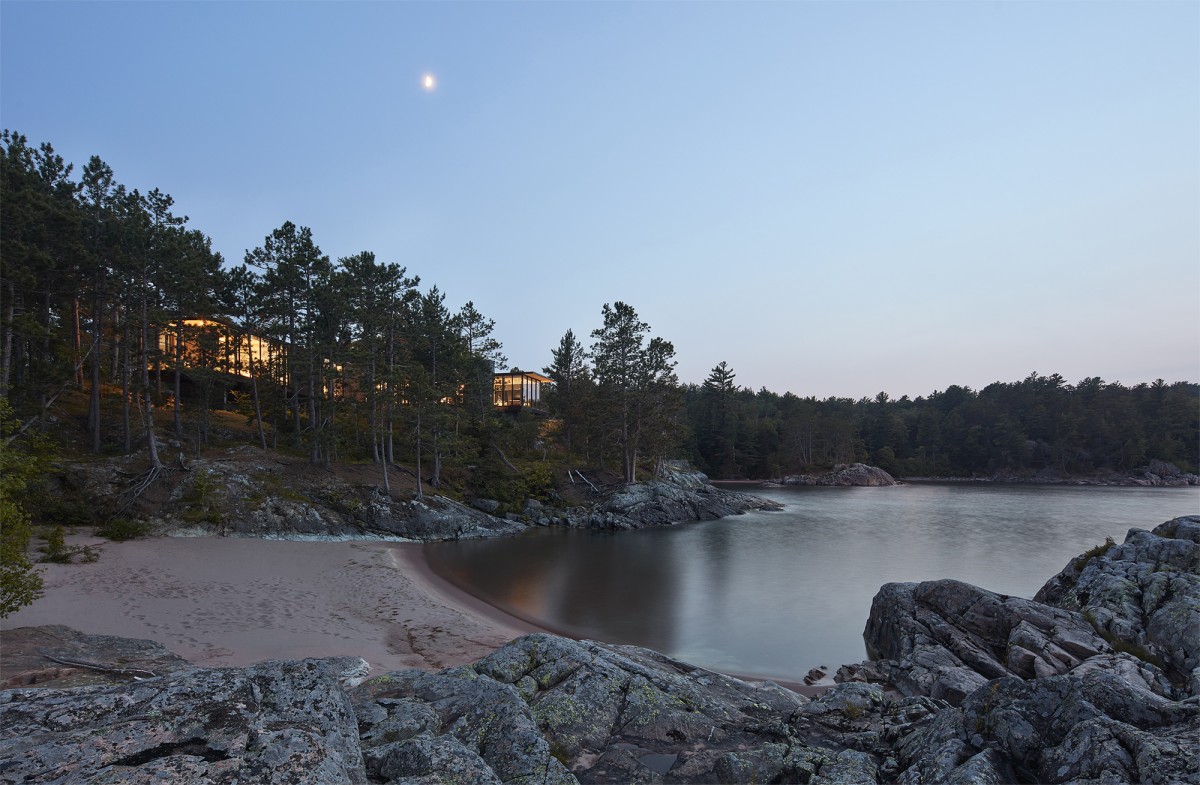 Vista lejana X House