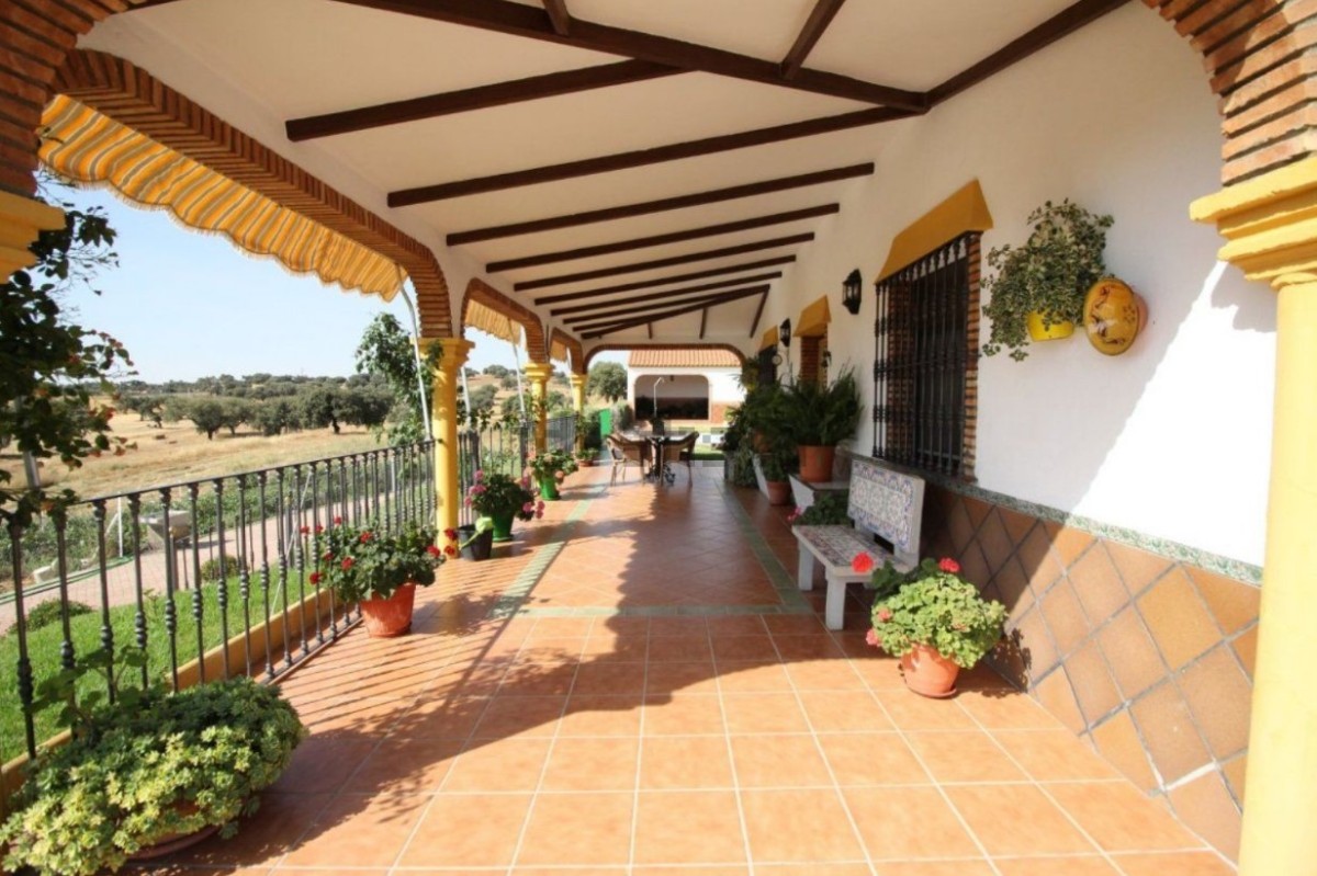 Los pueblos que interesan más a extranjeros que a españoles para comprar casa