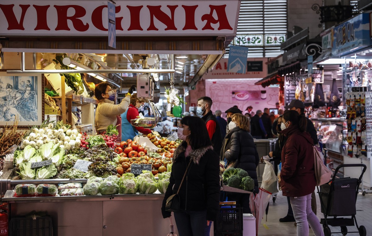 El 72% de españoles percibe perspectivas económicas negativas