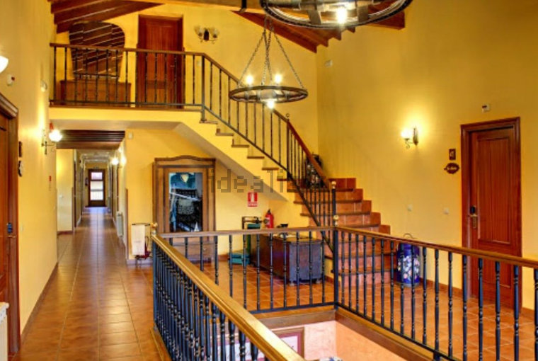 Para acceder a las habitaciones