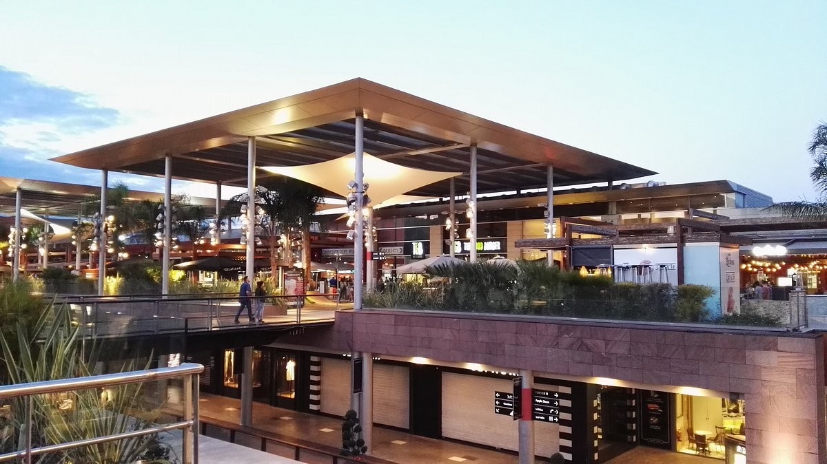 Los centros comerciales en España, al borde del colapso: 349 m2 por cada mil habitantes